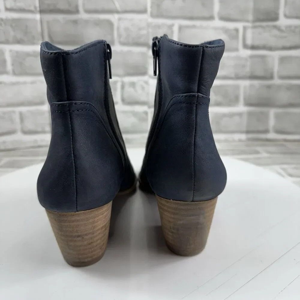 Sole Society SO-ROMY Women's Size 8.5 Blue Leather Block Heel Ankle Boots